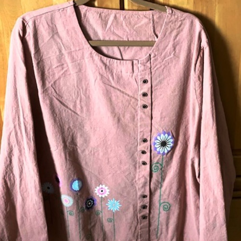 Top with long sleeves